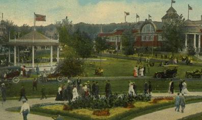 DesMoinesStateFairbandstand